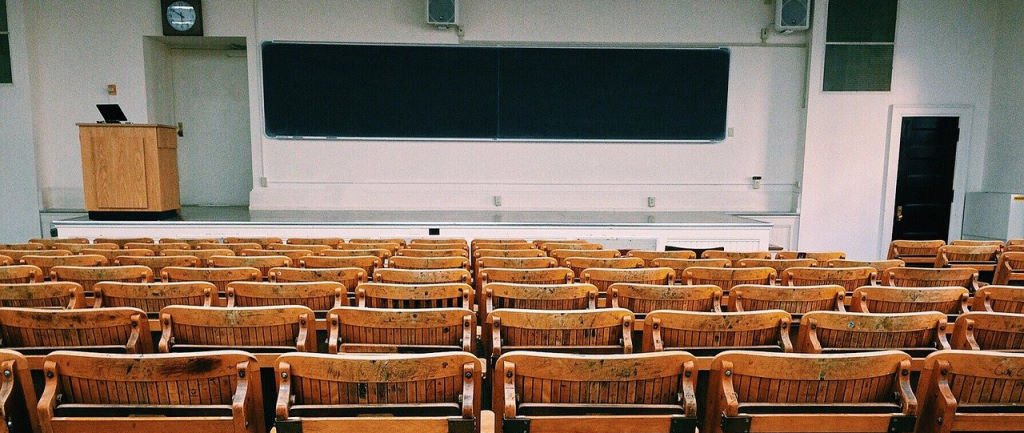 vorlesungssaal • Gibt es noch Sonderpädagogen an der Uni?